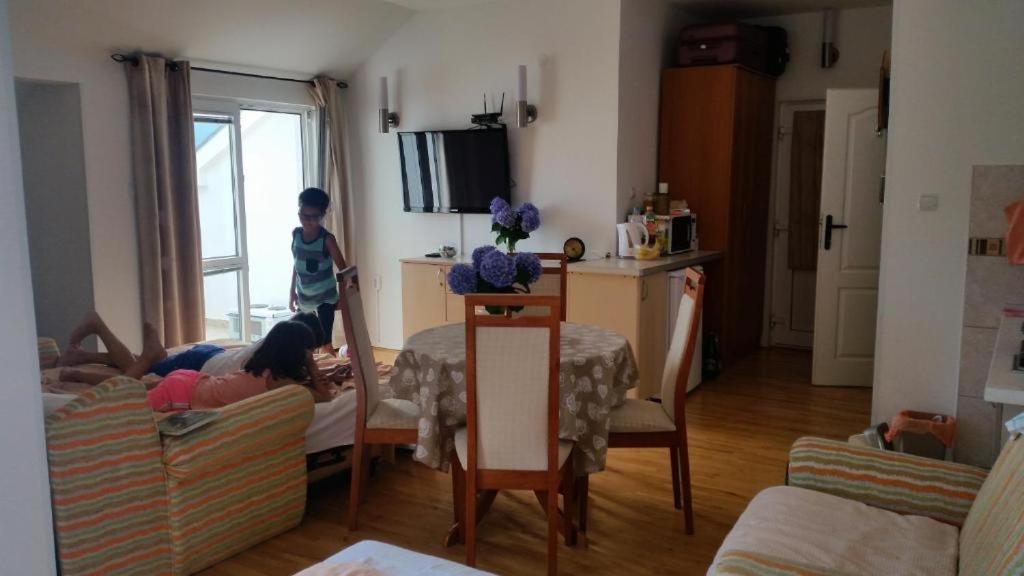 Villa Angelina Kumbor Luaran gambar